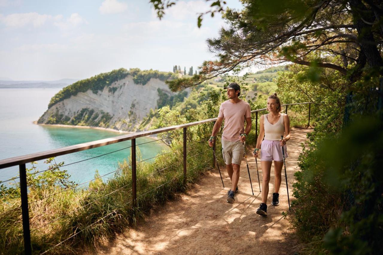 Hotel Laguna Deluxe - Terme Krka Strunjan Exteriör bild